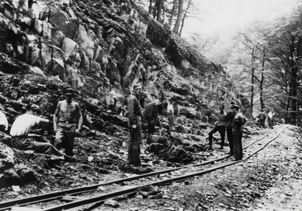 Besuch der Mühlheimer NF in einem Steinbruch (Copy)