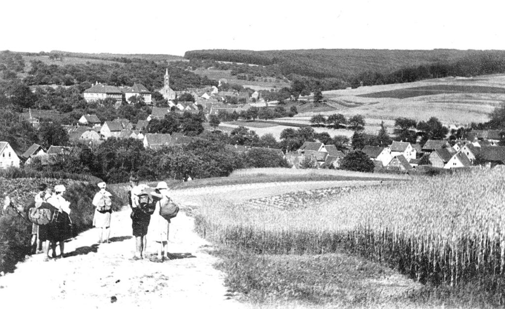 Mühlheimer Naturfreunde auf einer Wanderung vor 33 (Copy)