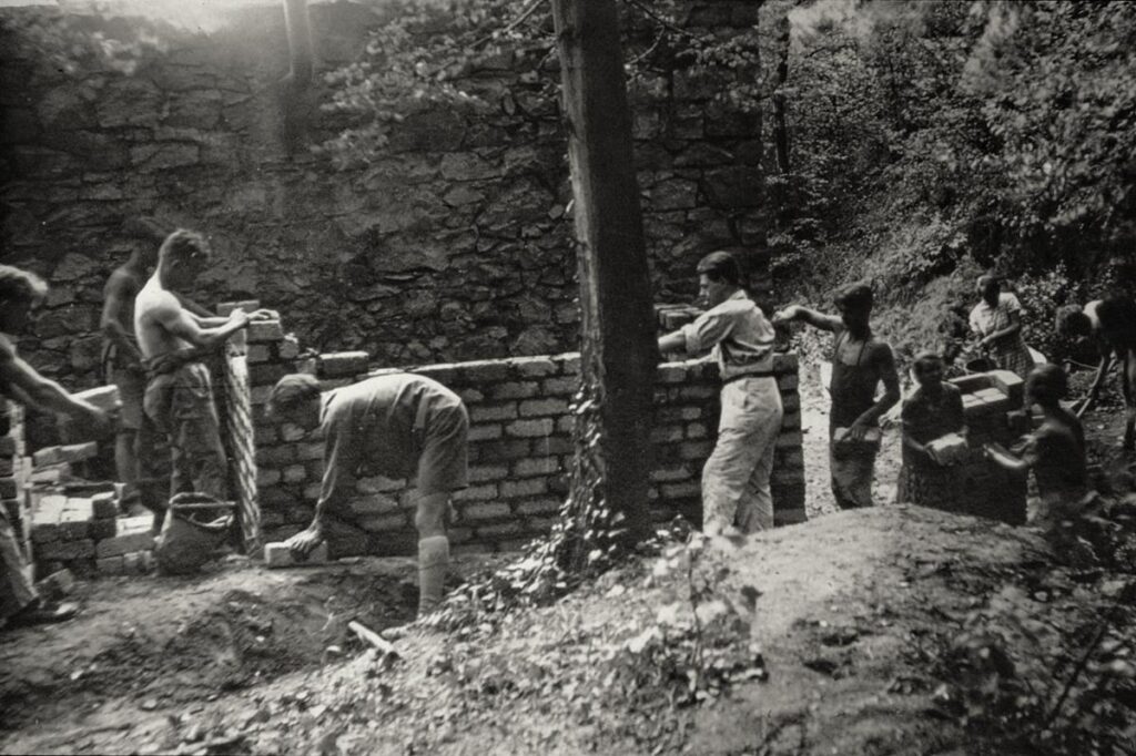 NF Egelsbach Zwingenberger Hütte Erstellung eines Anbaus Sommer 1929 (Copy)