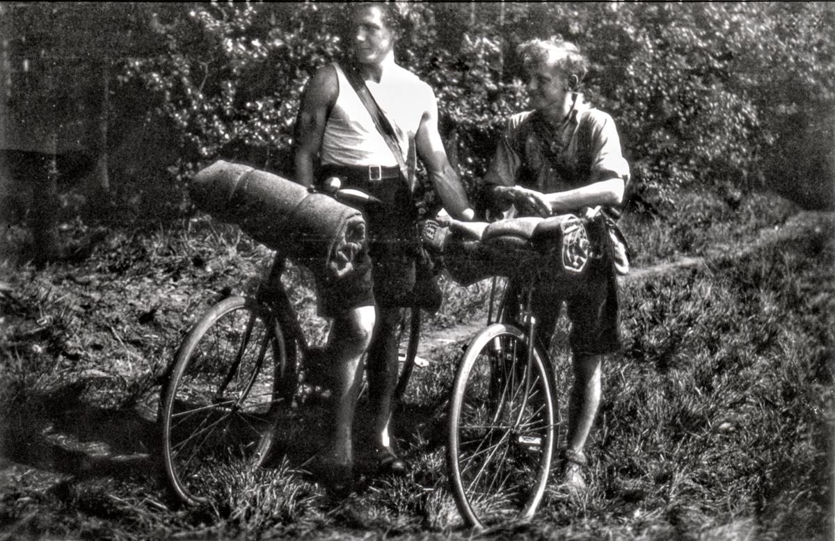 NF Egelsbach vl Fritz Kraft, Kurt Schober 1932 arbeitslos Deutschlandtour (Copy)