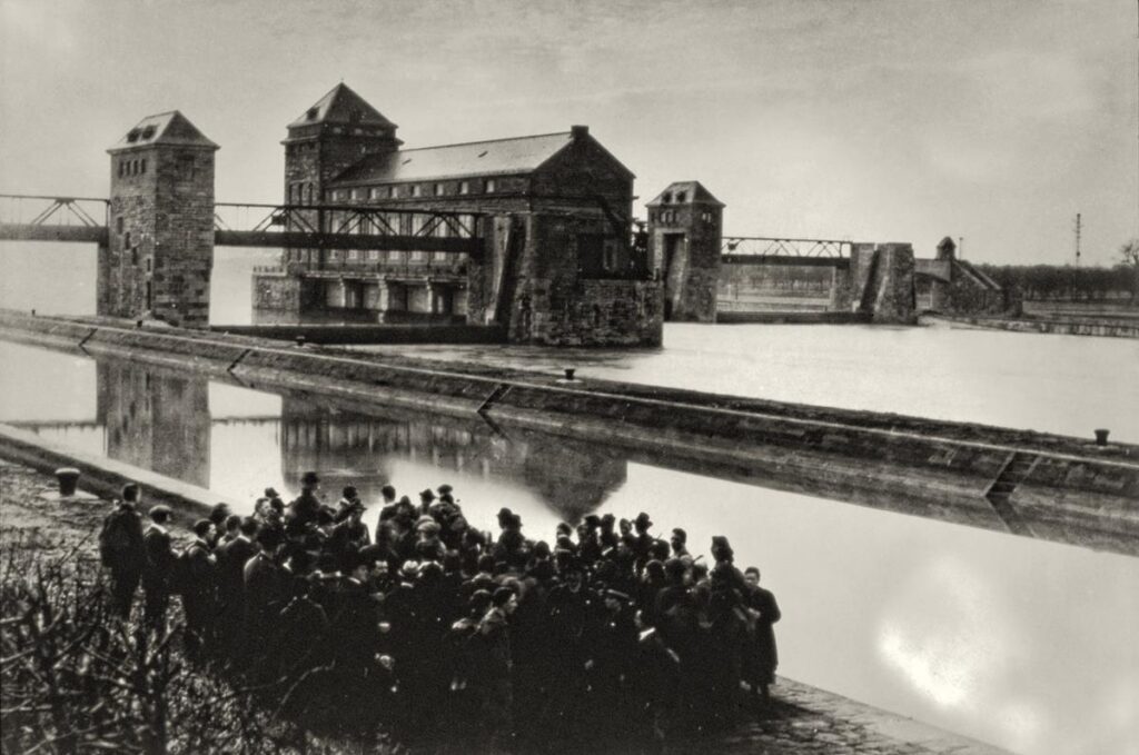 NF Mühlheim Besichtigung der Mainkraftwerke bei Dörnigheim 1922 (Copy)