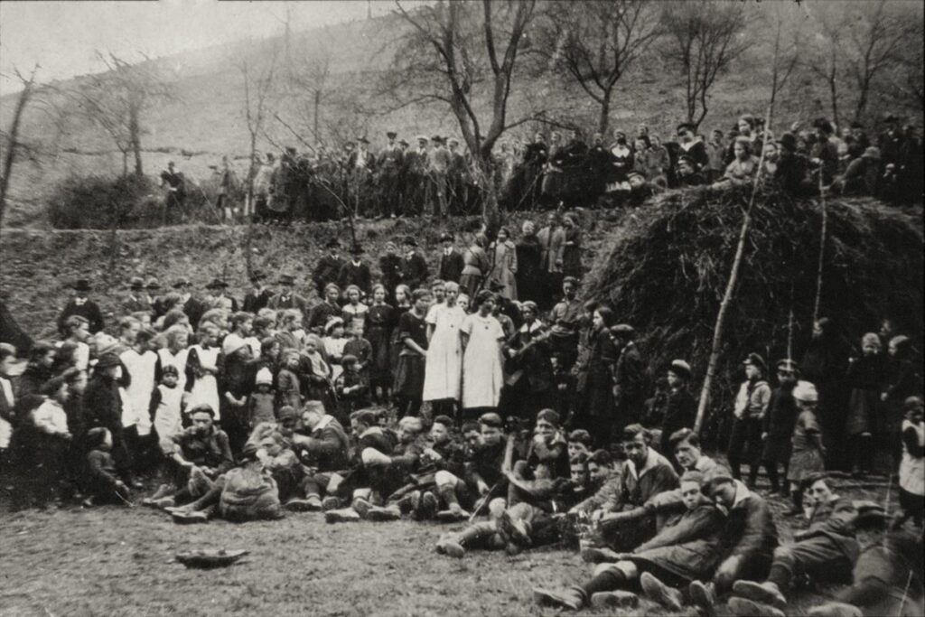 NF Offenbach Gautag 16 03 1924 in Oberdiebach Lkr Mainz Bingen Jugendgruppe um Kalli Seekamp (Copy)