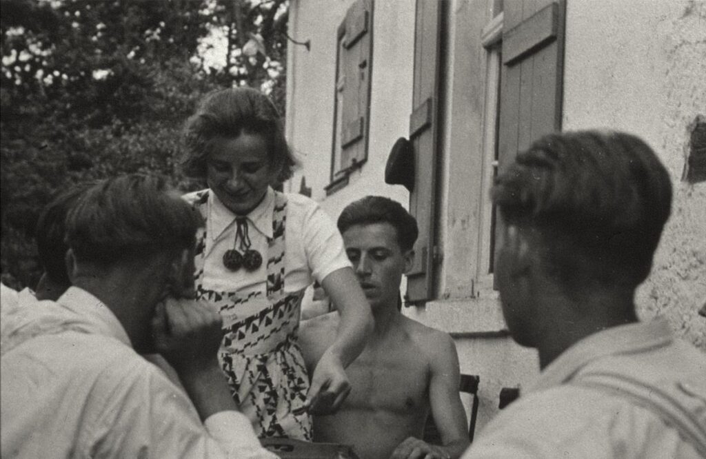 NF Offenbach Käthi Werwatz auf der Günthersmühle ca 1931 (Copy)