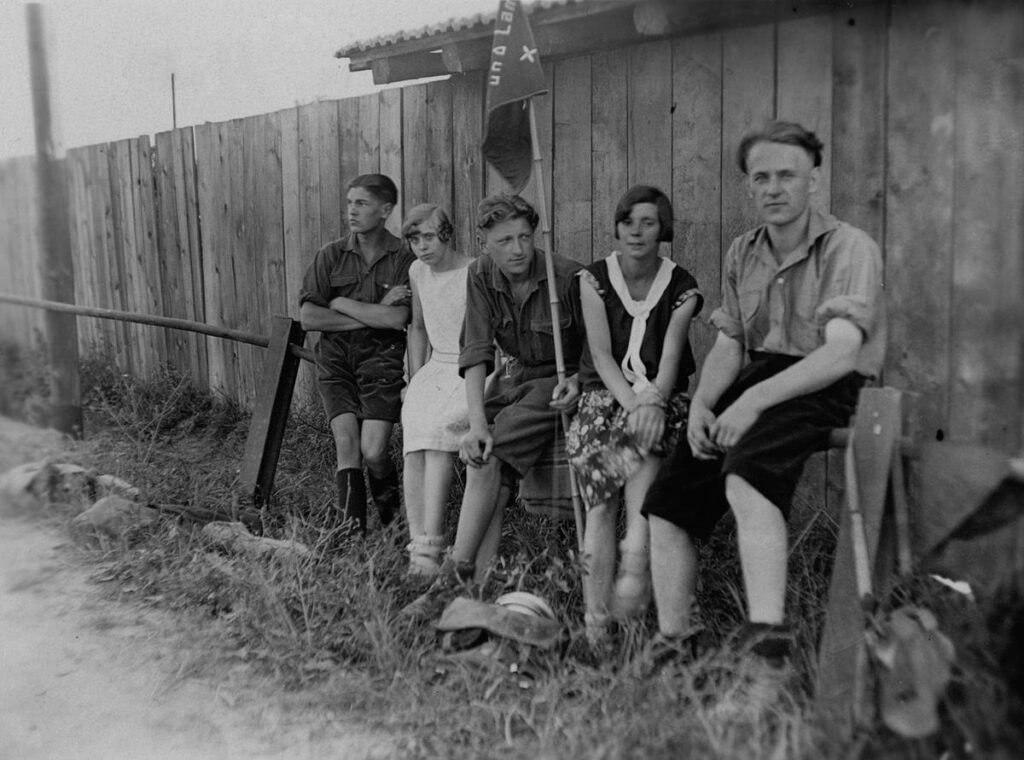 NF Roßdorf auf dem Borstein vlnr Heinrich Kirschenstein, x, Heinrich Breitwieser, x, Adam Stark (