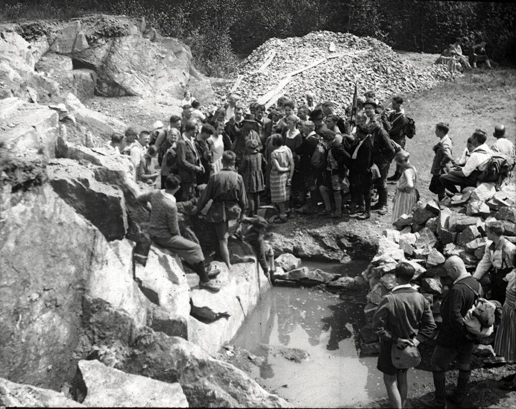Naturfreunde Darmstadt Geologische Wanderung ca 1932 (Copy)