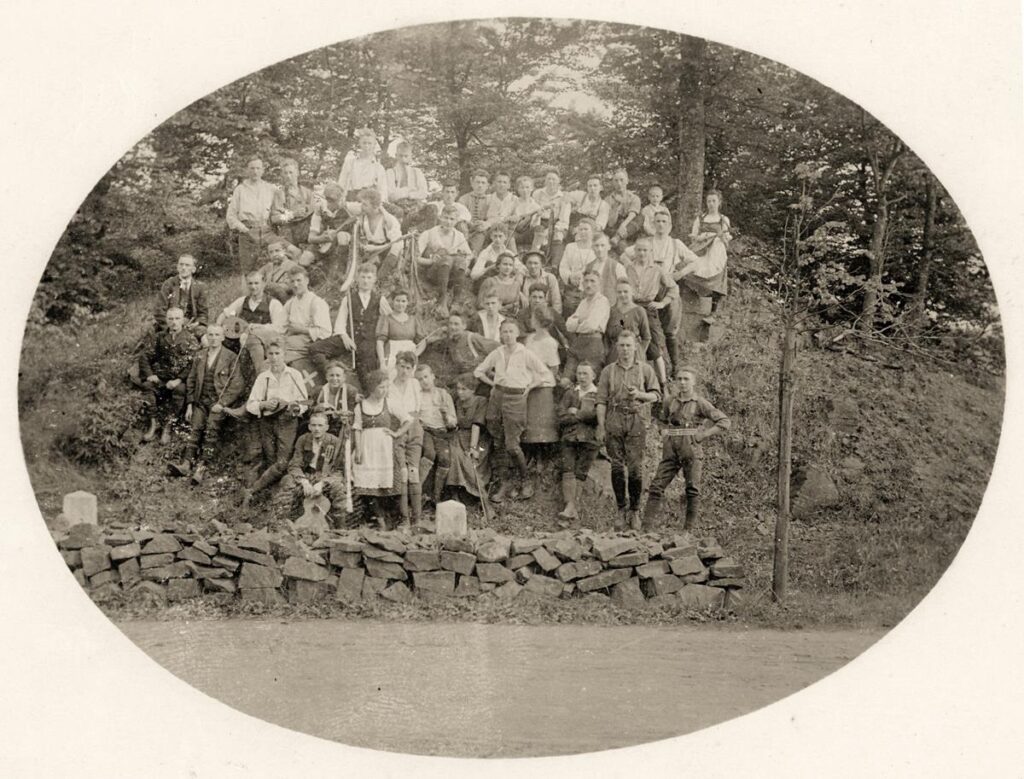 Naturfreunde Marburg und Wetzlar Pfingstwanderun 1921 (1) (Copy)