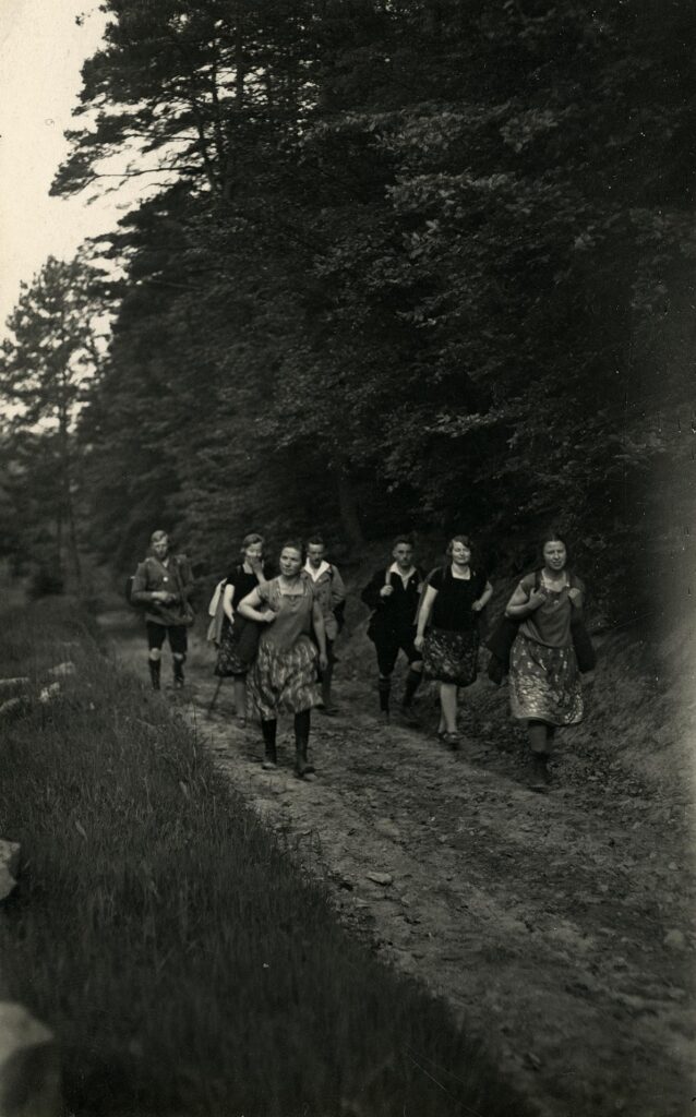 Naturfreunde Mühlheim Wanderung um 1928 (Copy)
