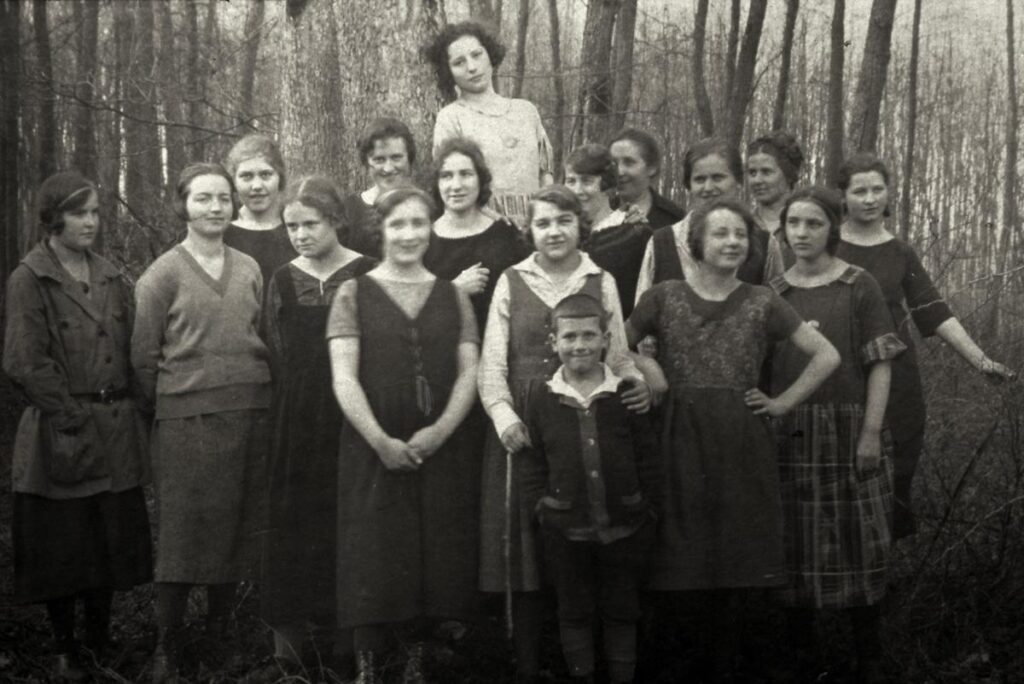Naturfreunde Offenbach Wanderung nach Seligenstadt 1924 (Ad. Ebert) (Copy)