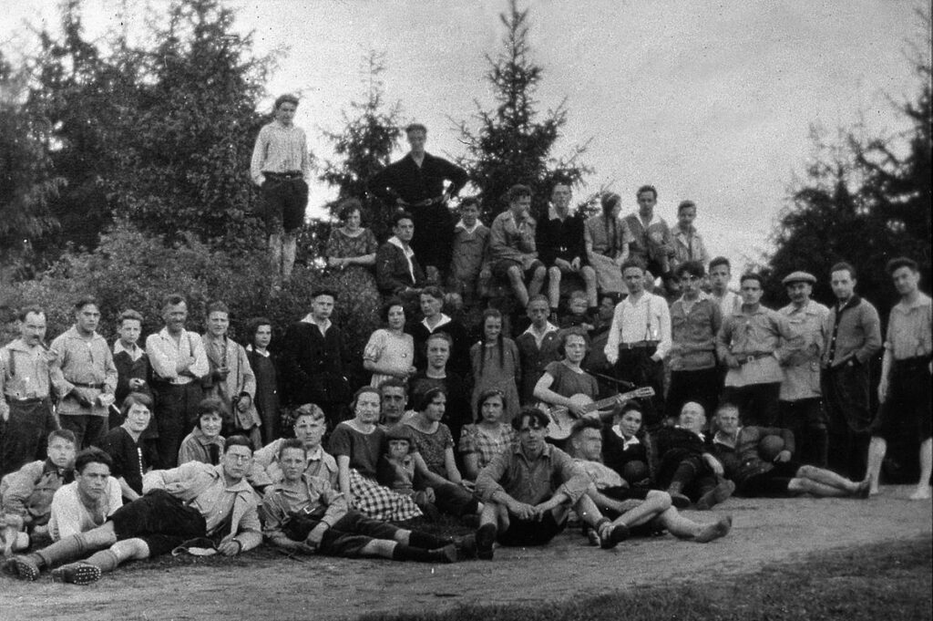 Naturfreunde Offenbach die Höllen Hütte bei Steinheim, 1927 (Copy)