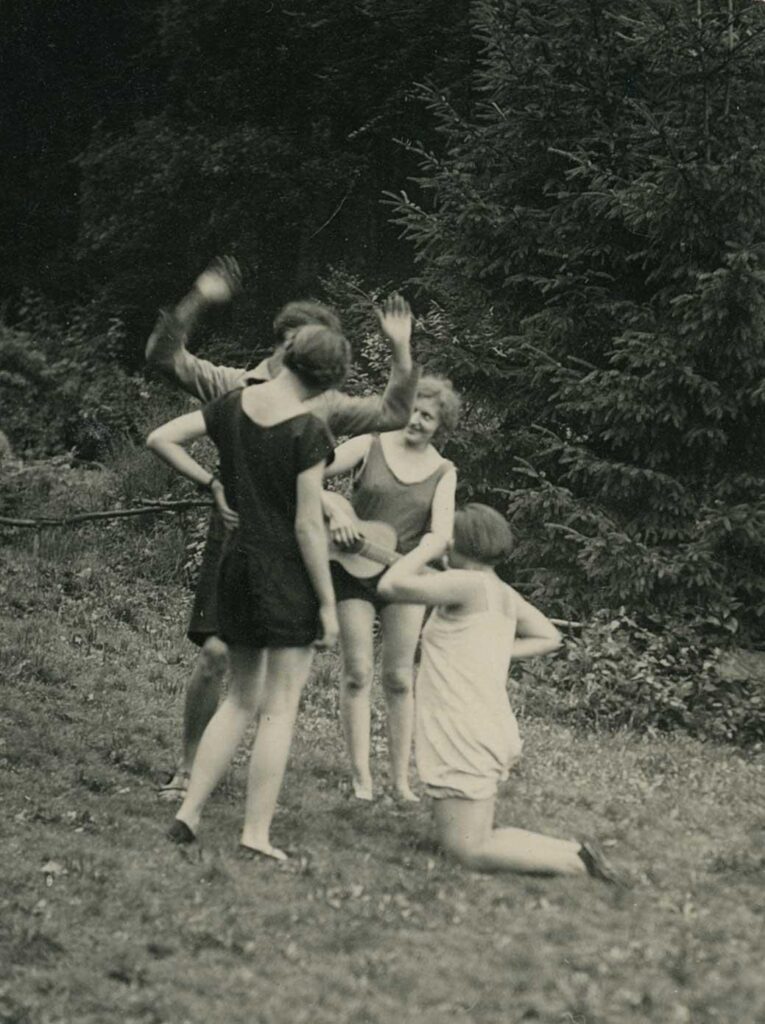 Naturfreundejugend Ffm Gymnastik Brombacher Hütte ca 1930 (Copy)