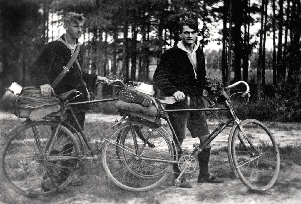OG Egelsbach Kurt Schober und Karl Knöß auf Tour ca 1932 A7 (Copy)