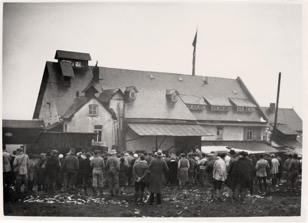 Einweihung Haarnadelfabrik Ober Reifenberg OG Frankfurt M 1930 (Copy)