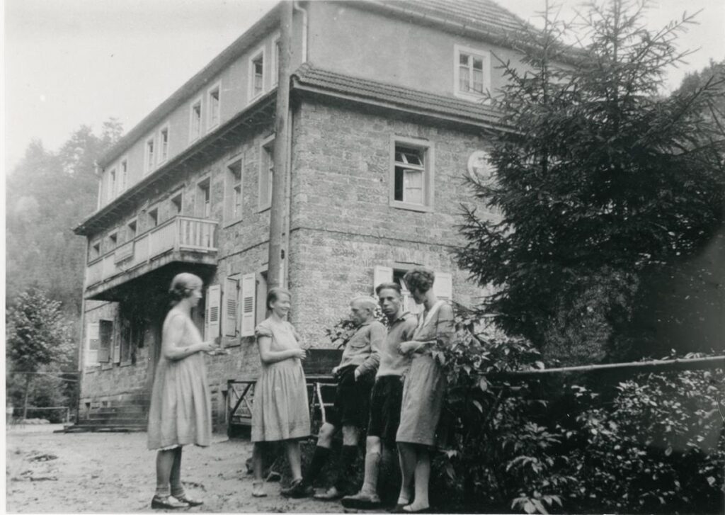 Fahrt der NFJ Mühlheim und Vilbel zum NFH Finsterbrunnertal Pfalz August 1931 (Copy)