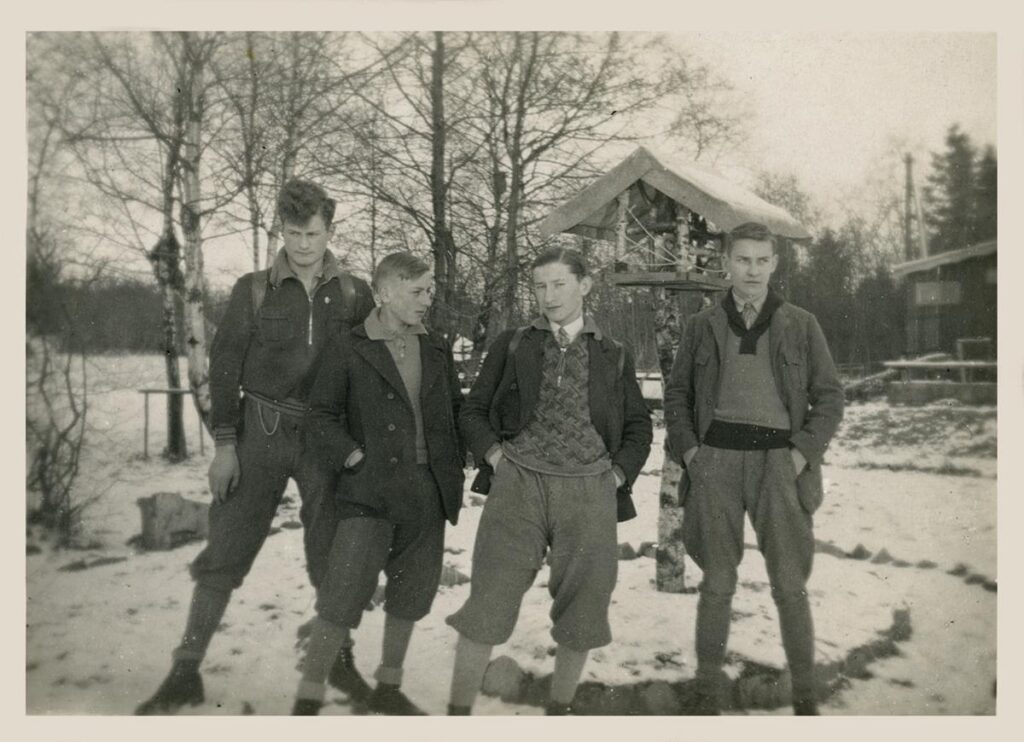 Junge vilbeler NF im Garten der Familie Greim ca 1931 (Copy)