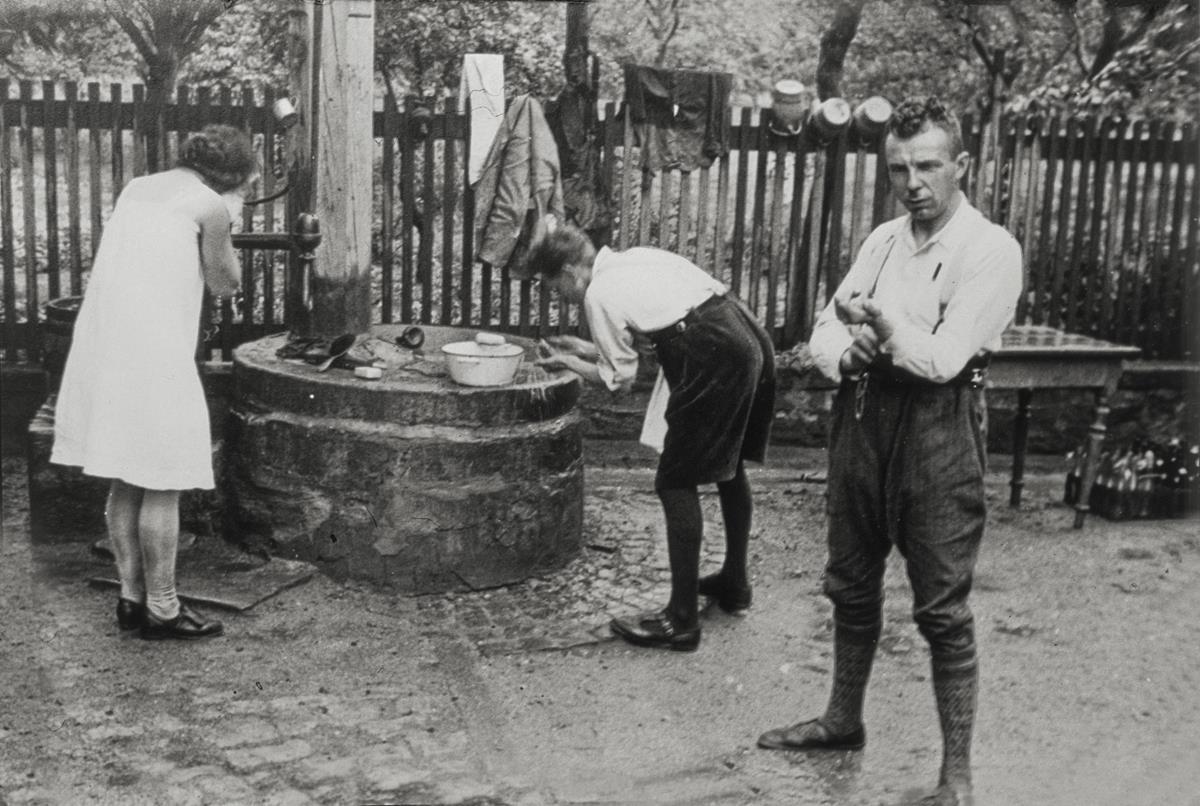 NF Mühlheim Morgentoilette während einer Mehrtageswanderung Rocke (Copy) (Copy)