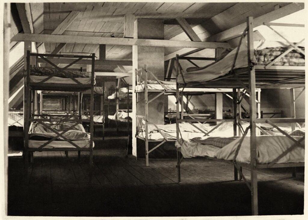 NFH Oberreifenberg Haarnadelfabrik Schlafsaal 1930 2 (Copy)