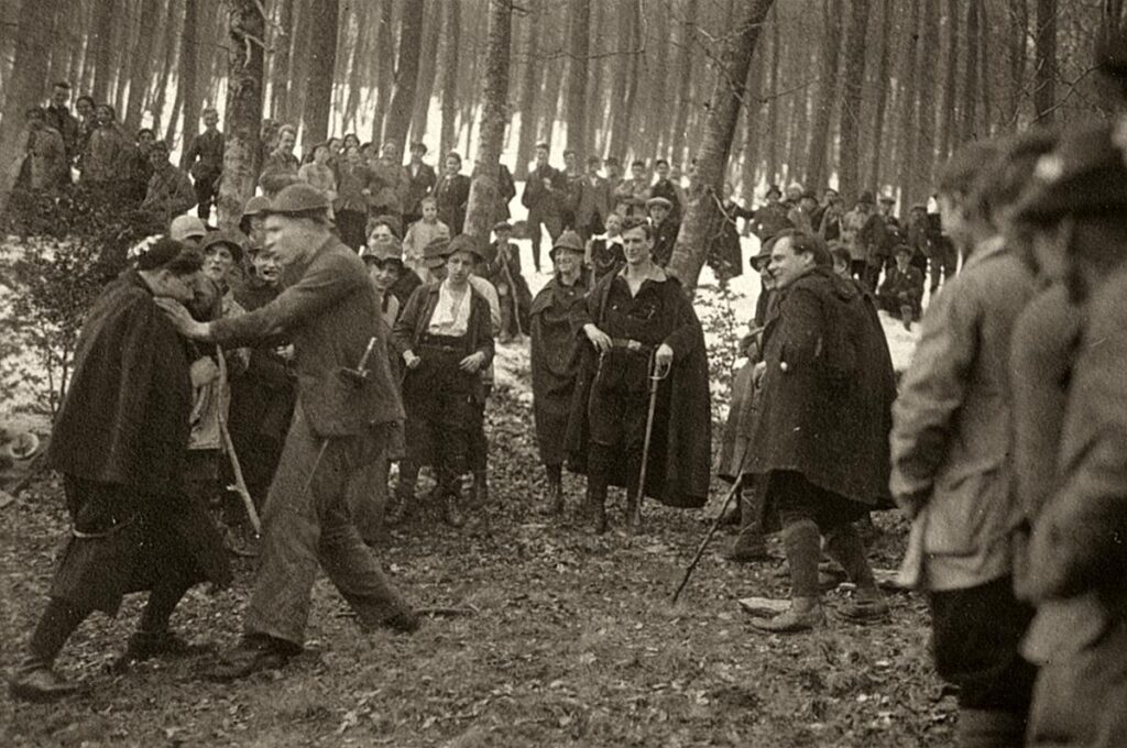 Naturfreunde Auffführung der NFJ Ffm Die Räuber (Schiller) anläßlich der Gausternwanderung 1924 (2) (Copy)