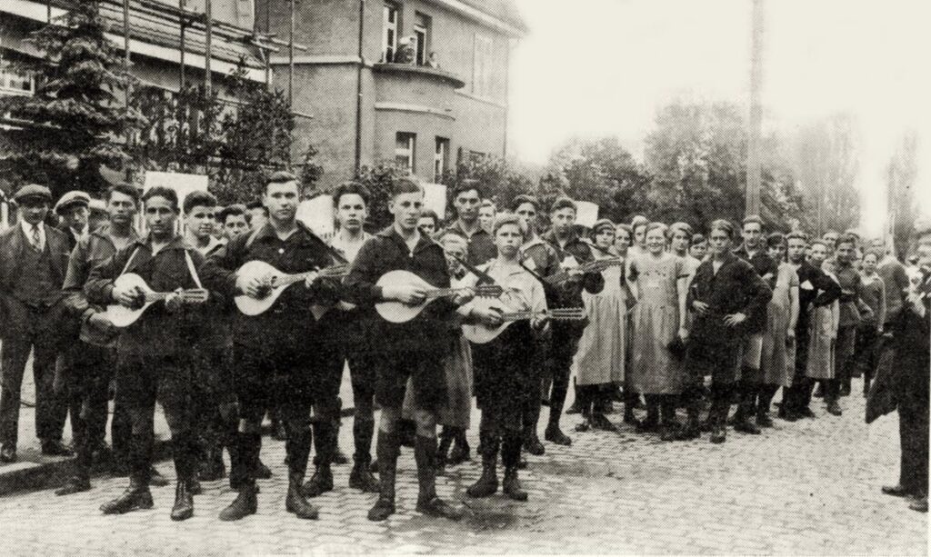 Naturfreunde Rüsselsheim ca 1930 (Copy)