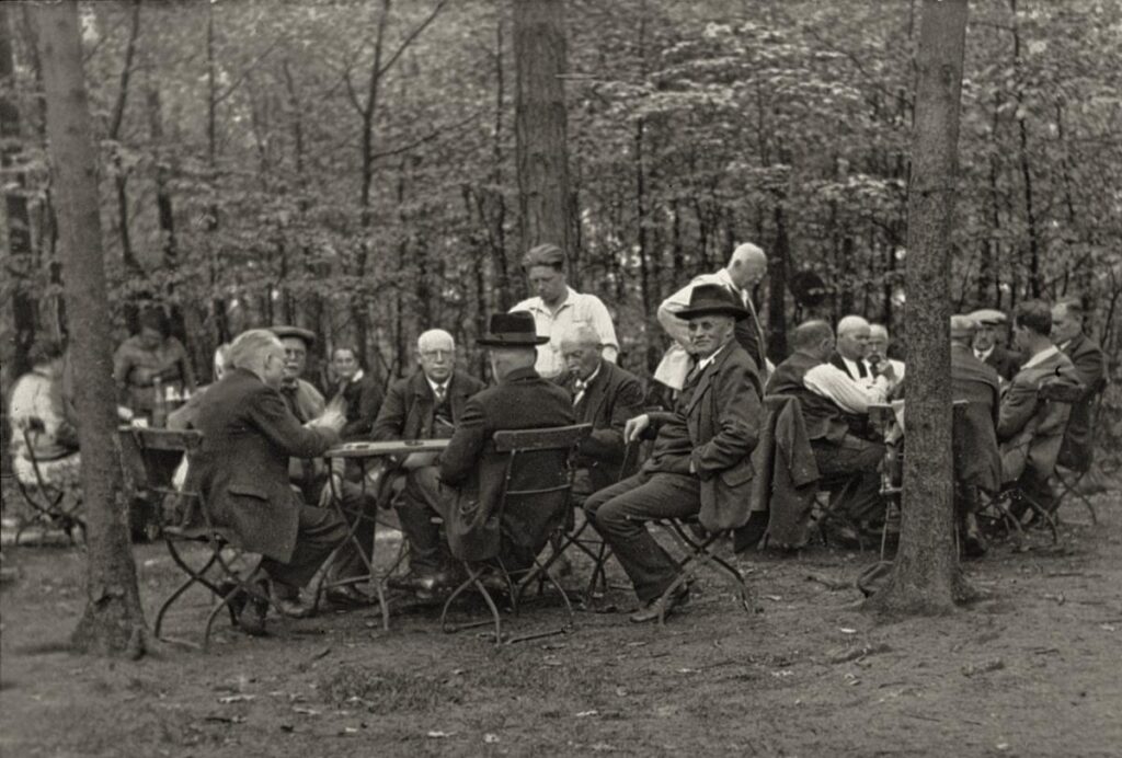Naturfreunde Veteranen Nachmittag im Offenbacher Waldheim 1932 (Copy)
